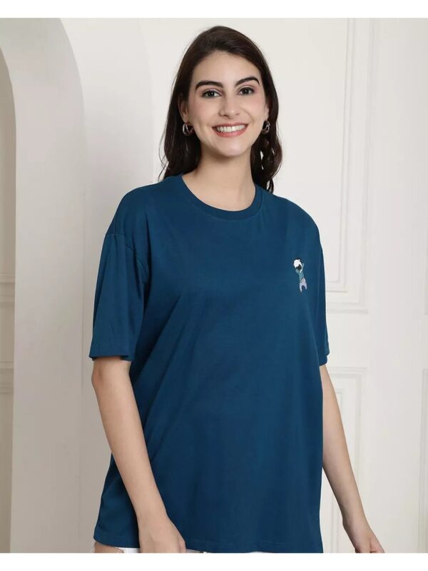 Minimal Graphics Print Oversized T-shirt for Women