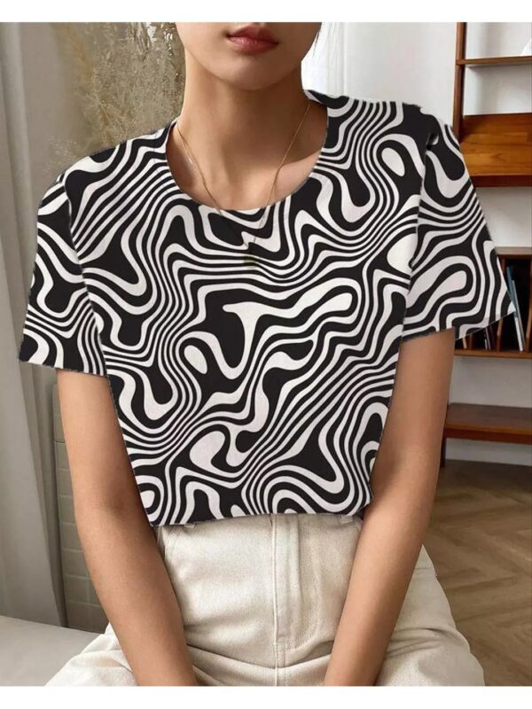 Hallucination Printed Oversized T-shirt for Women