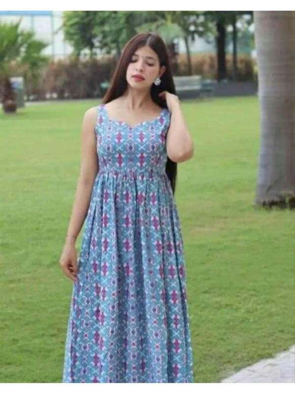 Sleeveless Ethnic Motif Printed Anarkali Kurti for Women
