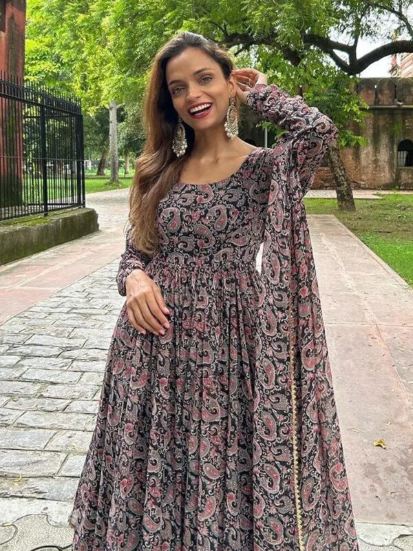 Black Ethnic Long Anarkali Kurta Set for Women