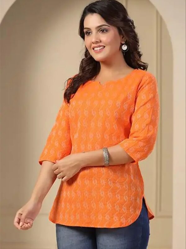 Round Neck Ethnic Printed Short Kurti for Women