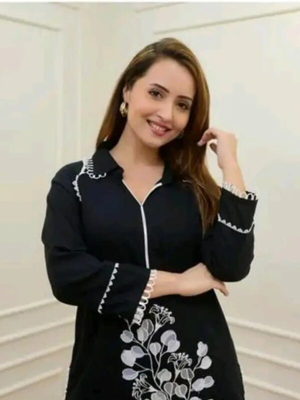 Black Embroidered Straight Kurta for Women