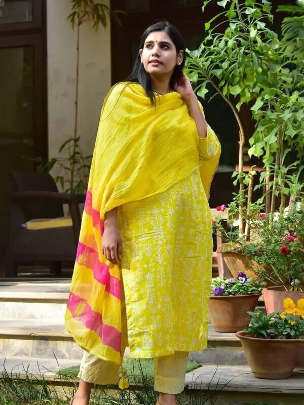 Shri Ram Yellow Printed Straight Kurta Set for Women