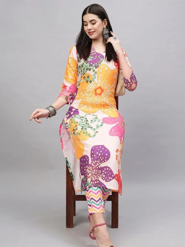 Shri Ram Multicolour Floral Kurta Set for Women