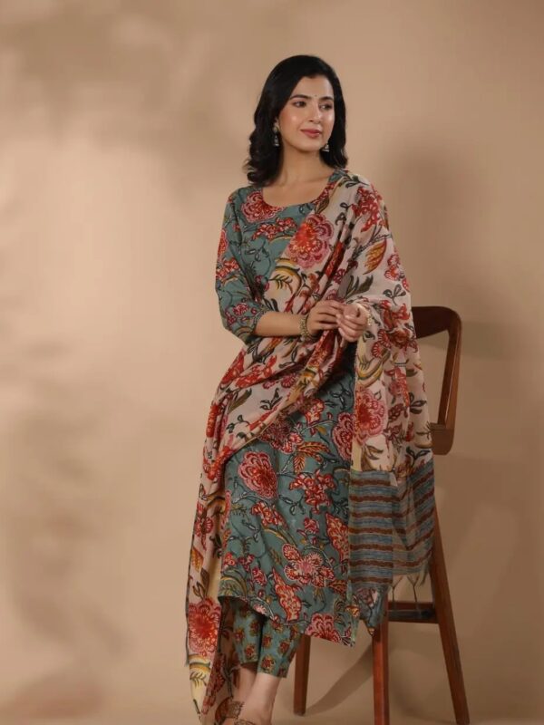 Shri Ram Grey Floral Kurta Set for Women